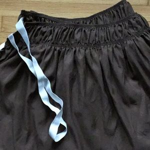 King size elastic bed skirt